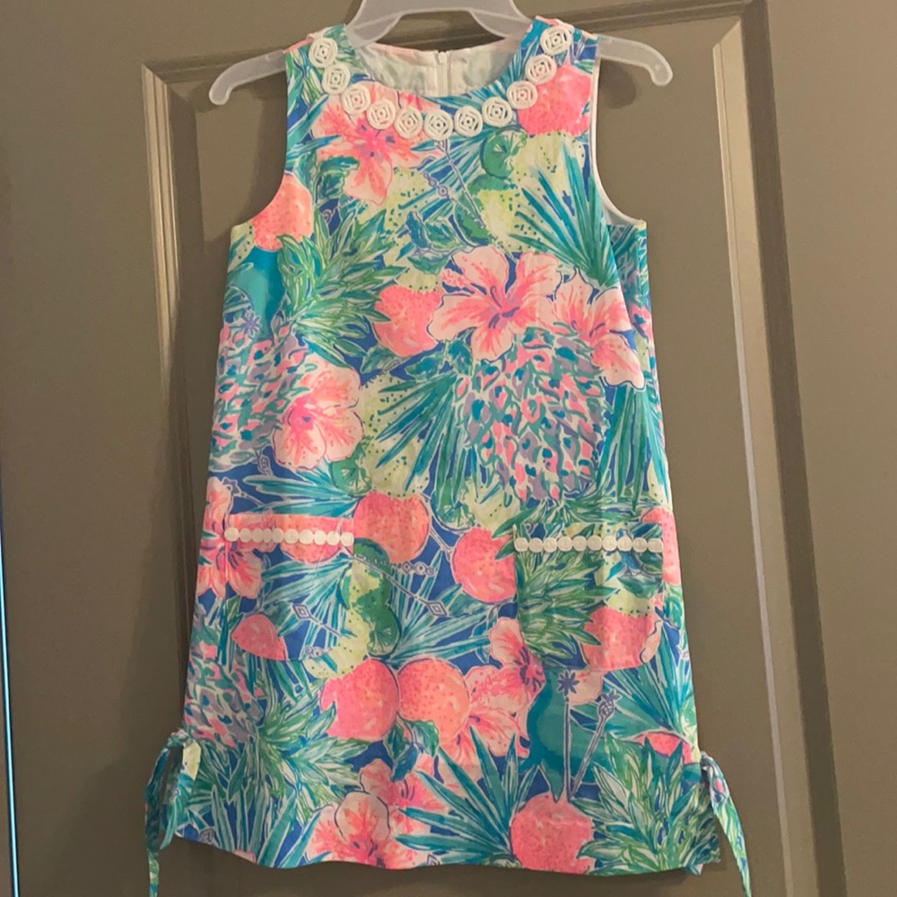 Girls Lilly Pulitzer classic shift dress, size 10